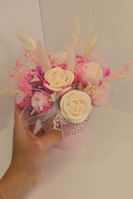 Handgemachte Blumen aus Sojawachs – Naturweiß, nachhaltige Deko für Zuhause