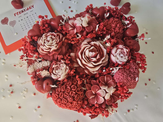 Herzförmiger Kerzenstrauß aus Sojawachs – Geschenkset